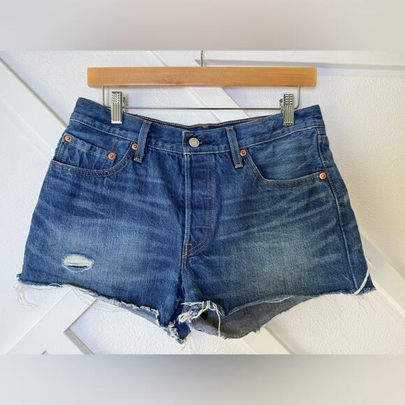 Levi's 501 High Rise Distressed Cut-off Denim Shorts size 29 - Picture 1 of 11